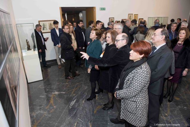 Inaugurada la exposición de Capuz, A Divinis, en el Museo del Teatro Romano - 5, Foto 5