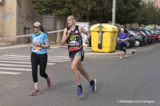 La Media Marathon de Cartagena batió récord con mil seiscientos atletas a pie de calle - 5, Foto 5