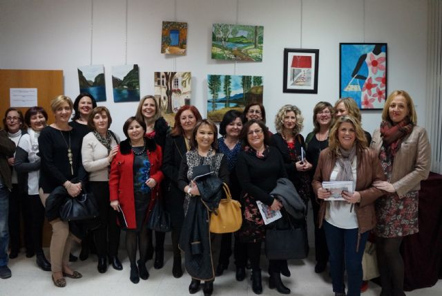 La asociación femenina Isabel González torreña muestra los trabajos de su taller de pintura - 1, Foto 1