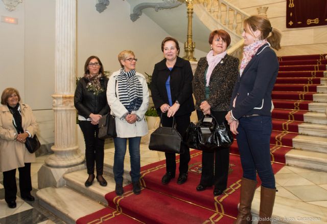 Mujeres de Archena visitan la ciudad portuaria - 5, Foto 5