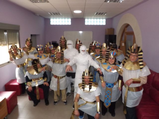 Los usuarios del Centro Ocupacional recrean el Antiguo Egipto en Carnaval, Foto 2