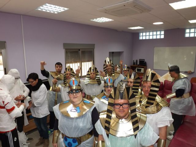Los usuarios del Centro Ocupacional recrean el Antiguo Egipto en Carnaval, Foto 4