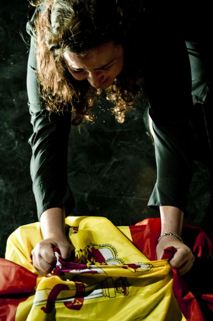 El YAK 42 aterriza en el escenario del TEATRO CIRCO  para emocionar con el recuerdo de los 62 y sus familias - 2, Foto 2