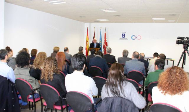 Un programa de empleo pionero en la Región forma a jóvenes caravaqueños en comercio exterior - 3, Foto 3