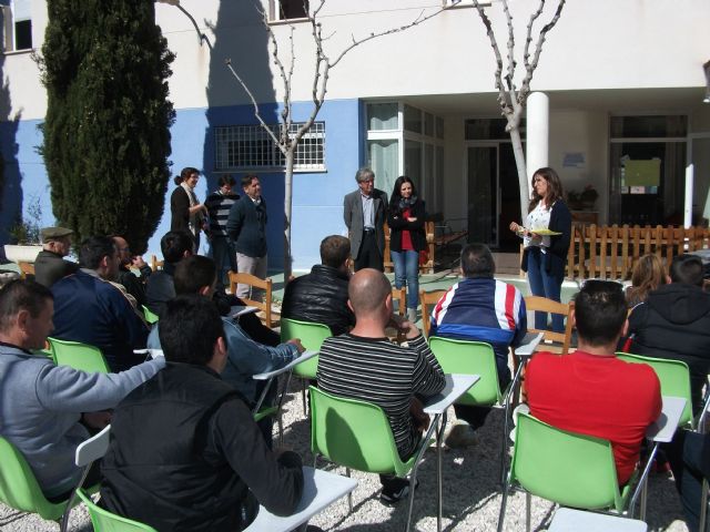 Un total de 18 personas concluyen los cursos impartidos por la Asociación Betania - 1, Foto 1
