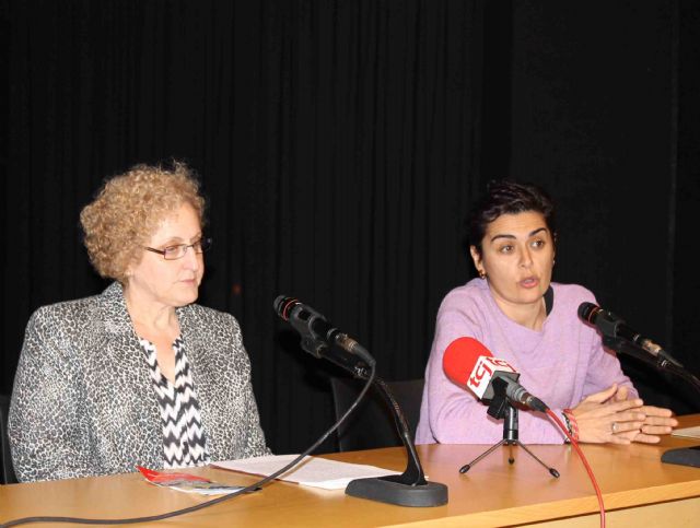 La directora del Museo de la Ciudad de Murcia clausura el ciclo de conferencias sobre los Museos de la Región - 1, Foto 1
