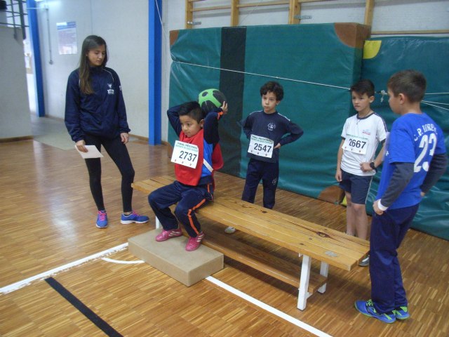 Los colegios Tierno Galvn y Lus Prez Rueda participaron en la final regional de jugando al atletismo de Deporte Escolar - 1