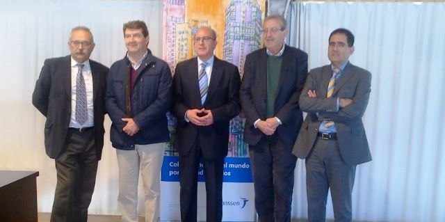 Sanidad propone fomentar la participación de familiares y entidades del Tercer Sector para mejorar la atención sociosanitaria - 1, Foto 1