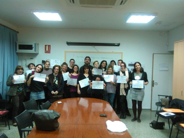 Dieciocho personas se han formado en el curso de Formación Gerontológica celebrado en San Javier - 1, Foto 1