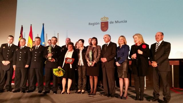 El presidente de la Comunidad anima a trabajar por la igualdad real de las mujeres en todos los ámbitos de la sociedad - 1, Foto 1