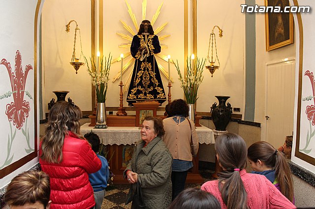 Los vecinos de Totana muestran su devocin al Cristo de Medinaceli - 3