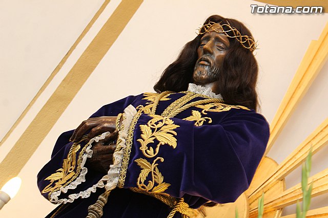 Los vecinos de Totana muestran su devocin al Cristo de Medinaceli - 8