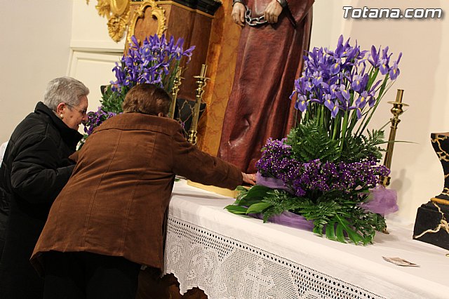 Los vecinos de Totana muestran su devocin al Cristo de Medinaceli - 30