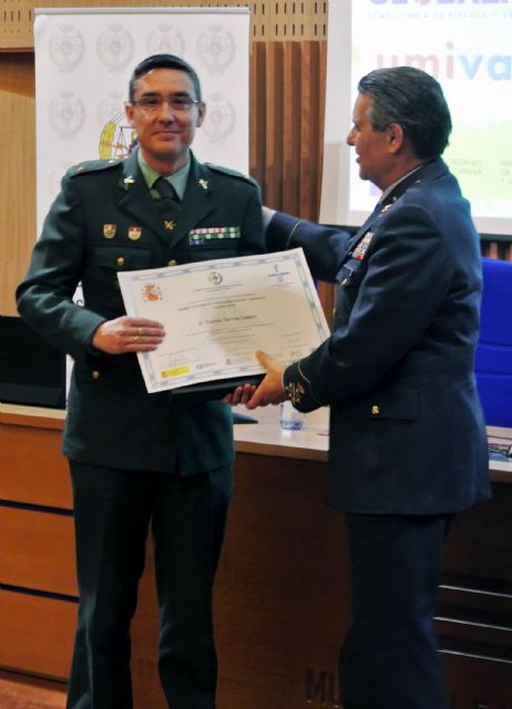 Un Oficial de la Guardia Civil de Murcia recibe el premio nacional de prevención de riesgos laborales ´PREVER 2014´ - 2, Foto 2