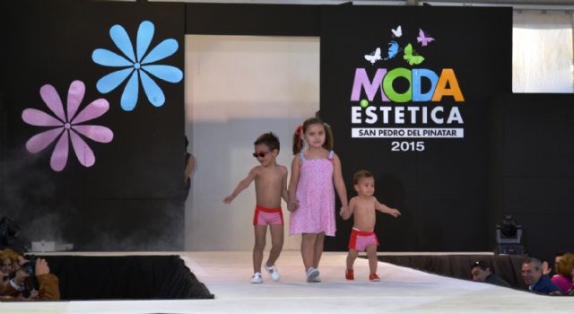 El IV Desfile de moda y estética muestra las tendencias para la primavera-verano 2015 - 3, Foto 3