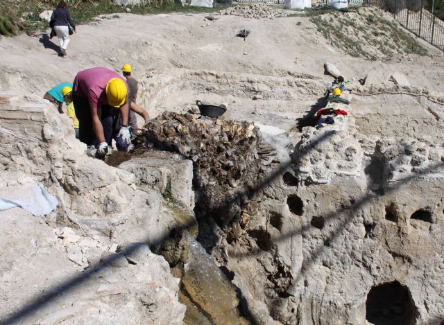 Un plan de empleo recupera el yacimiento arqueológico de Los Molinos de Papel - 4, Foto 4