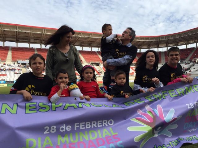 El Real Murcia muestra su apoyo a las enfermedades raras, Foto 6