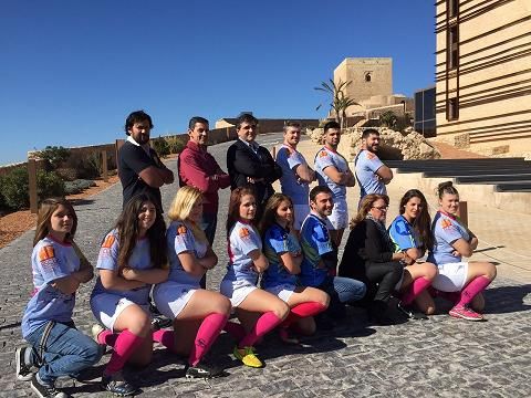 El Concejal de Deportes, Agustín Llamas, presenta las nuevas equipaciones y la página web del Club de Rugby de Lorca - 1, Foto 1