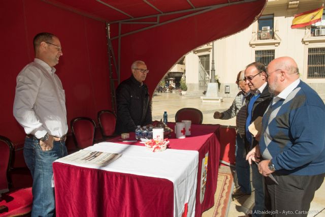 El Ayuntamiento recauda 730 euros en  la celebración del Día de la Banderita - 4, Foto 4