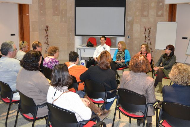 El programa de voluntariado organiza un taller para trazar nuevas líneas de actuación - 2, Foto 2