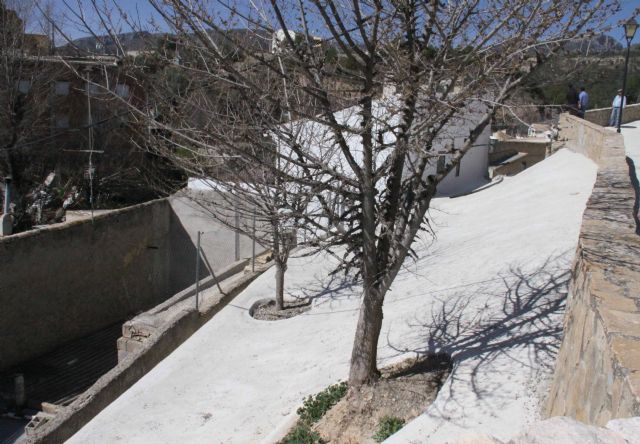 Renuevan la red de agua potable y el pavimento en la cuesta del Cabecico - 2, Foto 2