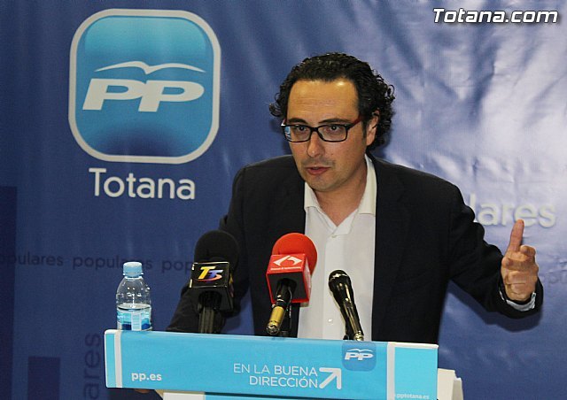 Rueda de prensa PP Totana. Balance legislatura 2011-2015, Foto 1