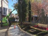 Acondicionan los parques y jardines por los itinerarios donde se celebrarán las procesiones y principales actos de la Semana Santa