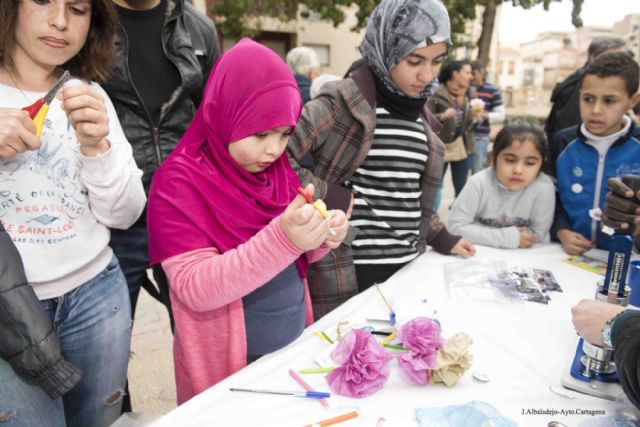 La interculturalidad se dio cita en la Plaza de la Merced - 5, Foto 5