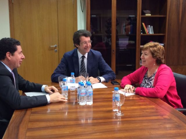 Ayuntamiento, Comunidad Autónoma y Autoridad Portuaria aceleran el proyecto Puerto Home - 1, Foto 1