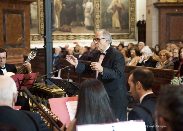 La Orquesta de Pulso y Púa llevó sus Marchas de Semana Santa a la Caridad - 4, Foto 4