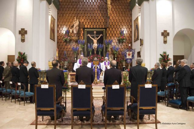 Cofrades y devotos rindieron culto al Cristo del Socorro - 3, Foto 3