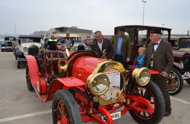 El XV Rally de Coches Antiguos y Clásicos de la Región de Murcia hace escala en Águilas - 2, Foto 2