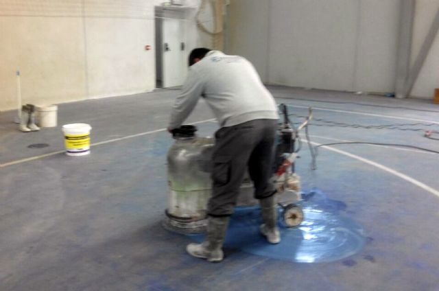 Comienza en Ceutí la rehabilitación del suelo del pabellón deportivo de Los Torraos - 1, Foto 1