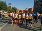 Numerosos atletas del Club Atletismo Totana participaron en la 36 Edicin de la Media Maratn de Murcia