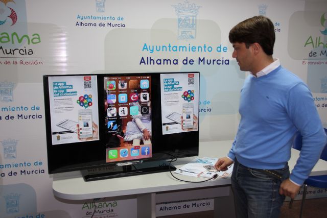 El Ayuntamiento presenta Ainforma, una aplicacin que permite a los vecinos interaccionar con el Consistorio de forma inmediata, Foto 1