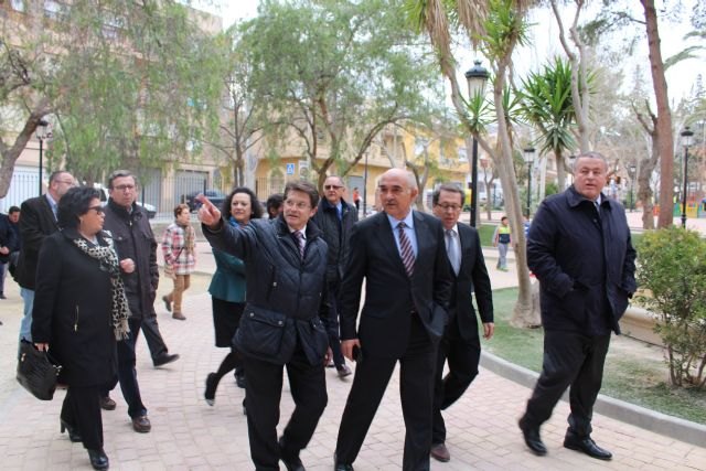 El presidente Garre destaca la transformación del nuevo barrio de La Viña, concebido para impulsar la vida ciudadana - 1, Foto 1