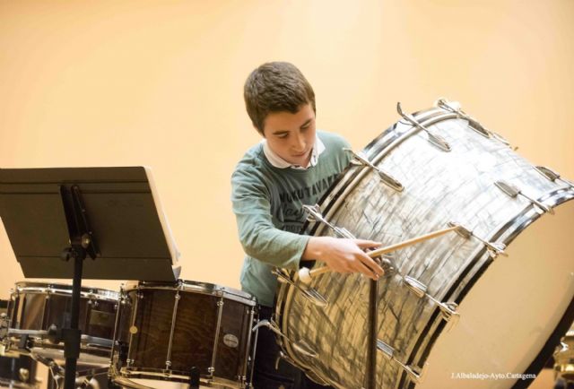 Jóvenes percusionistas inauguraron ayer el concurso Entre Cuerdas y Metales - 5, Foto 5