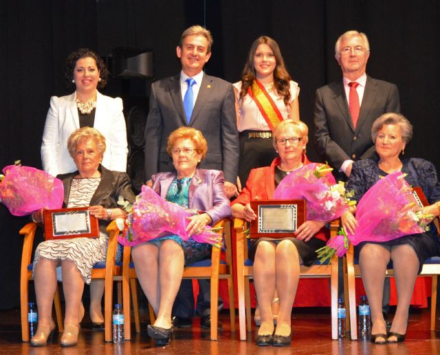 Nueve alguaceñas, agasajadas en el tradicional Homenaje a la Mujer Mayor - 2, Foto 2