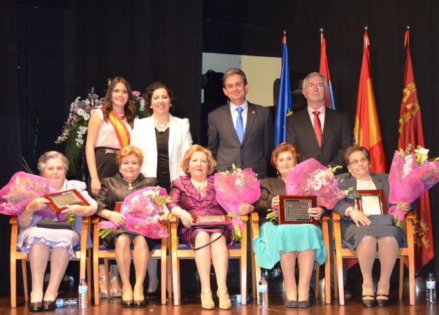 Nueve alguaceñas, agasajadas en el tradicional Homenaje a la Mujer Mayor - 3, Foto 3