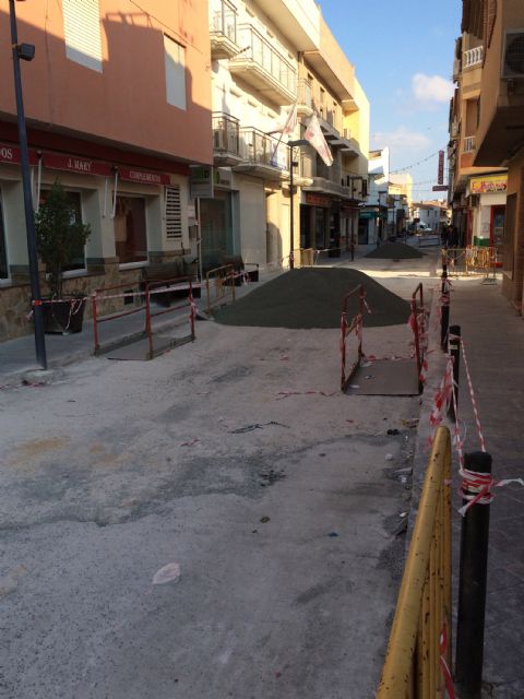 Ceutí ve renovado el pavimento de diversas calles peatonales de su centro urbano - 1, Foto 1