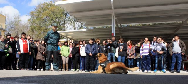 La Guardia Civil abre sus puertas a la Asociaci�n para personas con S�ndrome de Down ASSIDO - 2