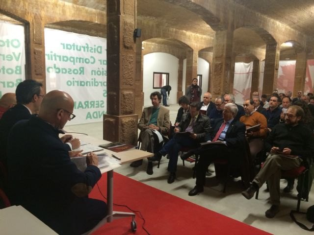 Juan Carlos Ruiz propone que la próxima Asamblea General de la Asociación Española de Ciudades del Vino se celebre en la Región - 1, Foto 1