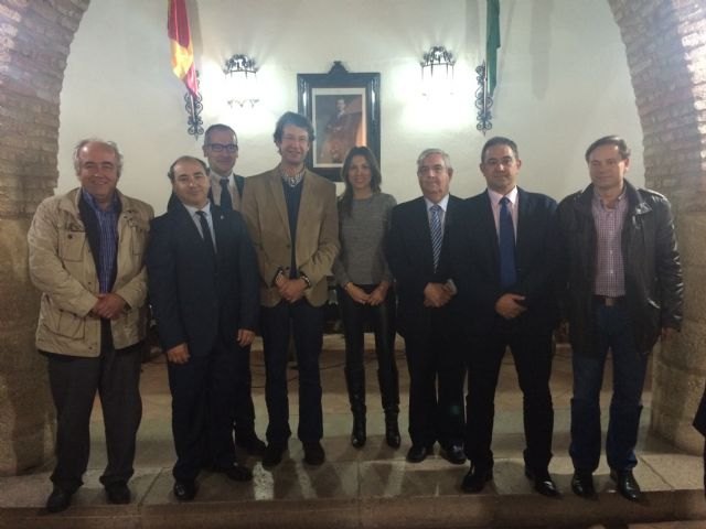 Juan Carlos Ruiz propone que la próxima Asamblea General de la Asociación Española de Ciudades del Vino se celebre en la Región - 2, Foto 2