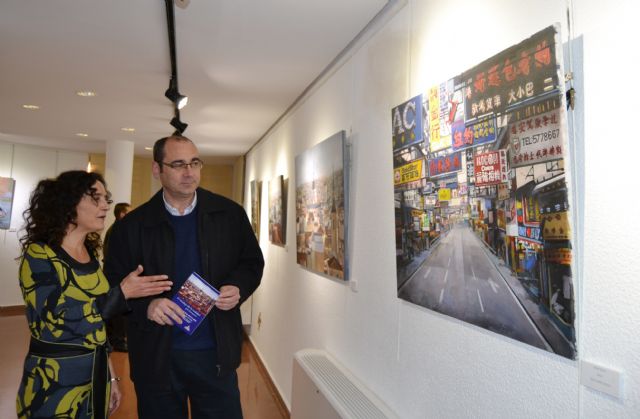 La pintora murciana Julia Campisano expone en la Casa de Cultura Francisco Rabal de Águilas - 2, Foto 2