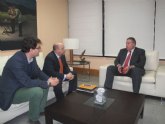 Bernab recibe el respaldo de los hoteleros de Cartagena y Comarca a la Mesa de la Nutica