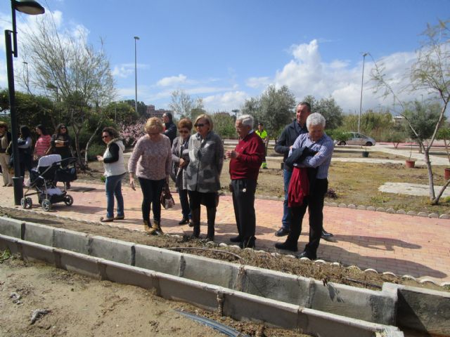 La iniciativa Jardinería Ocupa llega a El Castellar de Churra con la plantación de 36 árboles frutales - 3, Foto 3