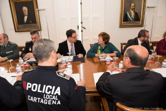 Ayuntamiento y Delegación del Gobierno garantizan la seguridad en Semana Santa - 3, Foto 3