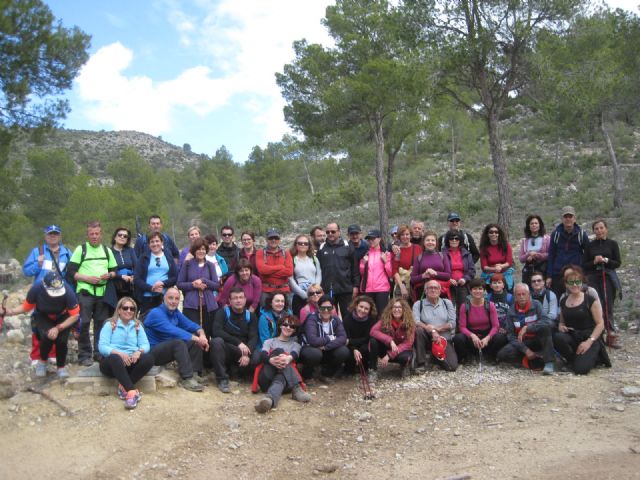 Fifty people attended the hiking trail which was combined with tapas route in Cehegn, Foto 3