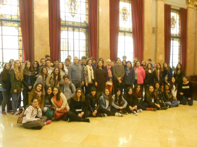 Estudiantes del colegio Santa Isabel de Alquerías participan en un proyecto Comenius - 1, Foto 1