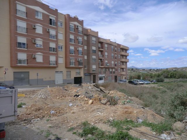 IU-Verdes denuncia nuevos vertidos incontrolados en los terrenos aledaños a La Ermita - 4, Foto 4